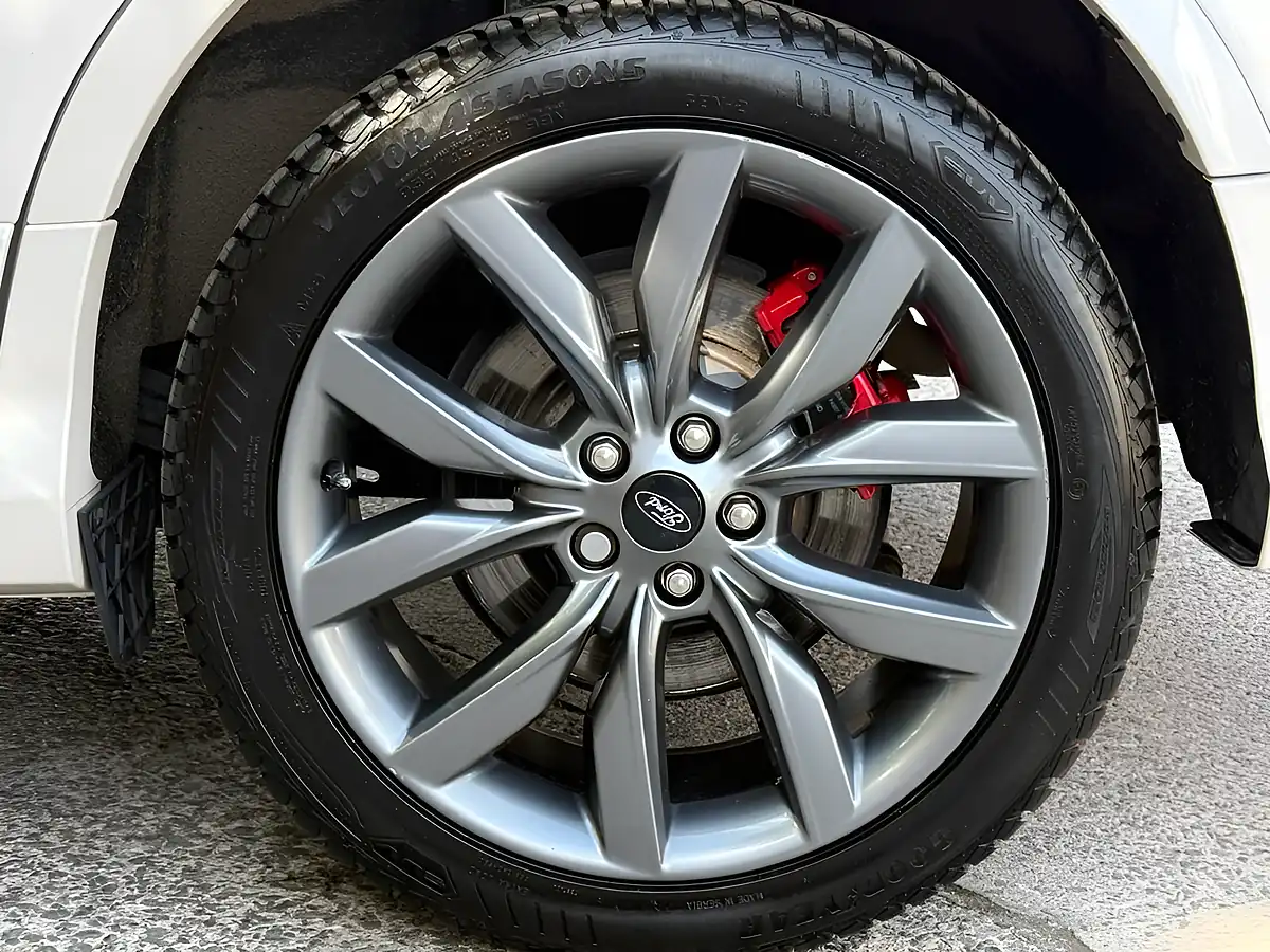 Used 2019 Ford Kuga ST-Line Edition White - Interior and Exterior details 17