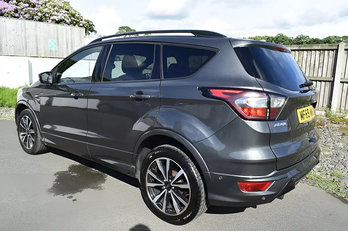 Used 2019 Ford Kuga ST-Line Grey - Interior and Exterior details 10