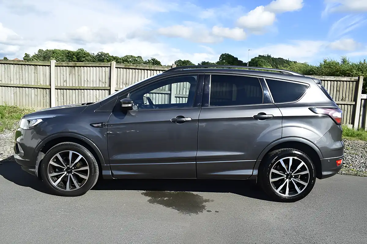 Used 2019 Ford Kuga ST-Line Grey - Interior and Exterior details 14