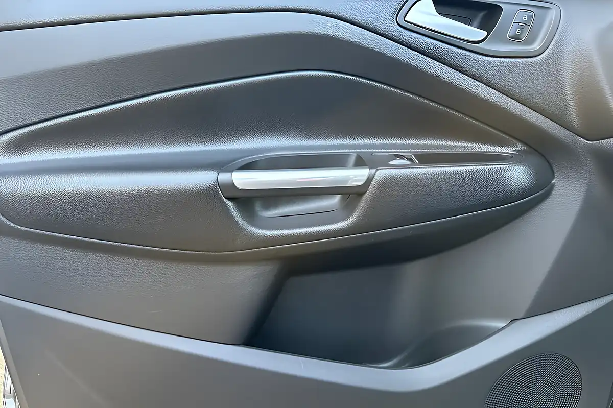 Used 2019 Ford Kuga ST-Line Grey - Interior and Exterior details 13