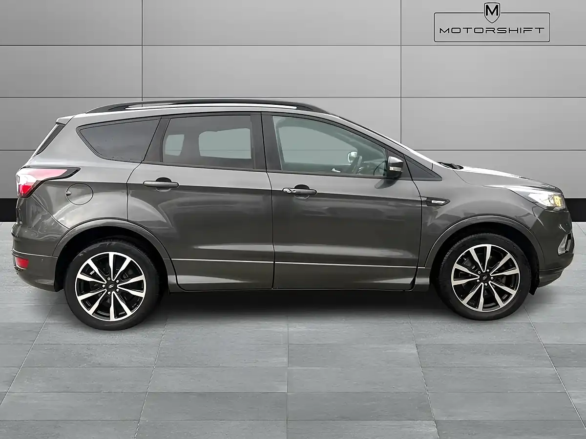 Used 2019 Ford Kuga ST-Line Grey - Interior and Exterior details 7