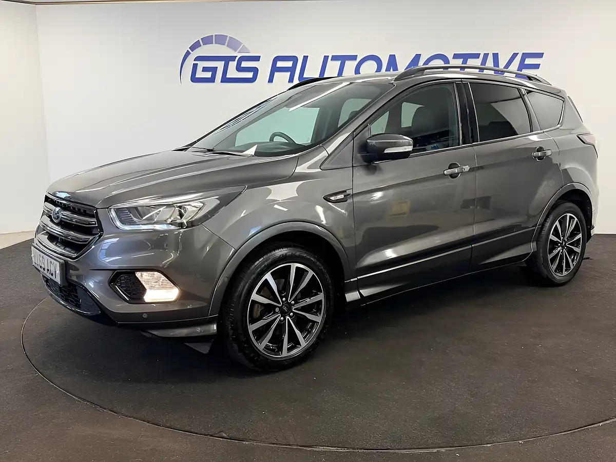 Used 2019 Ford Kuga ST-Line Magnetic Grey - Interior and Exterior details 17