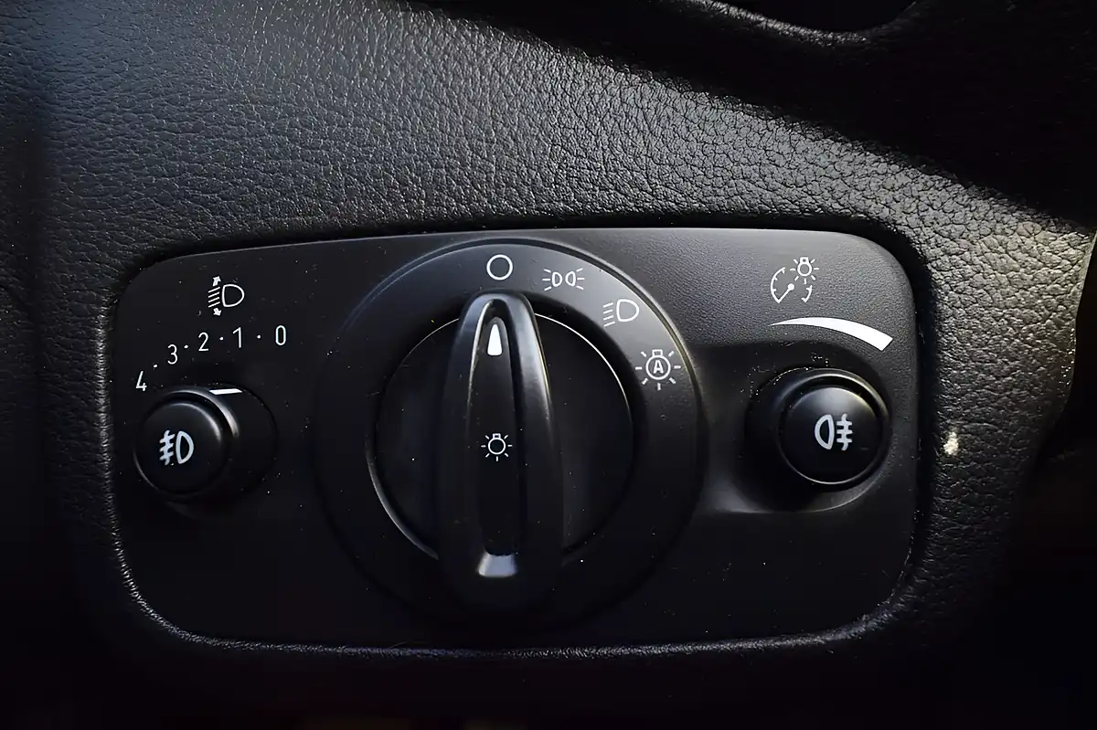 Used 2019 Ford Kuga ST-Line Magnetic Grey - Interior and Exterior details 16