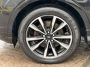Used 2019 Ford Kuga ST-Line Shadow Black - Interior and Exterior details 10
