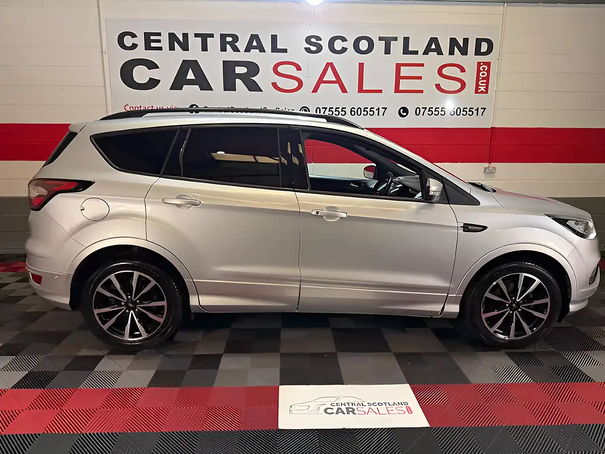 Used 2019 Ford Kuga ST-Line Silver - Interior and Exterior details 10