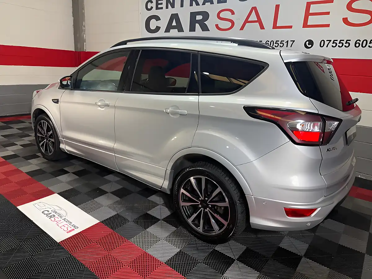Used 2019 Ford Kuga ST-Line Silver - Interior and Exterior details 3