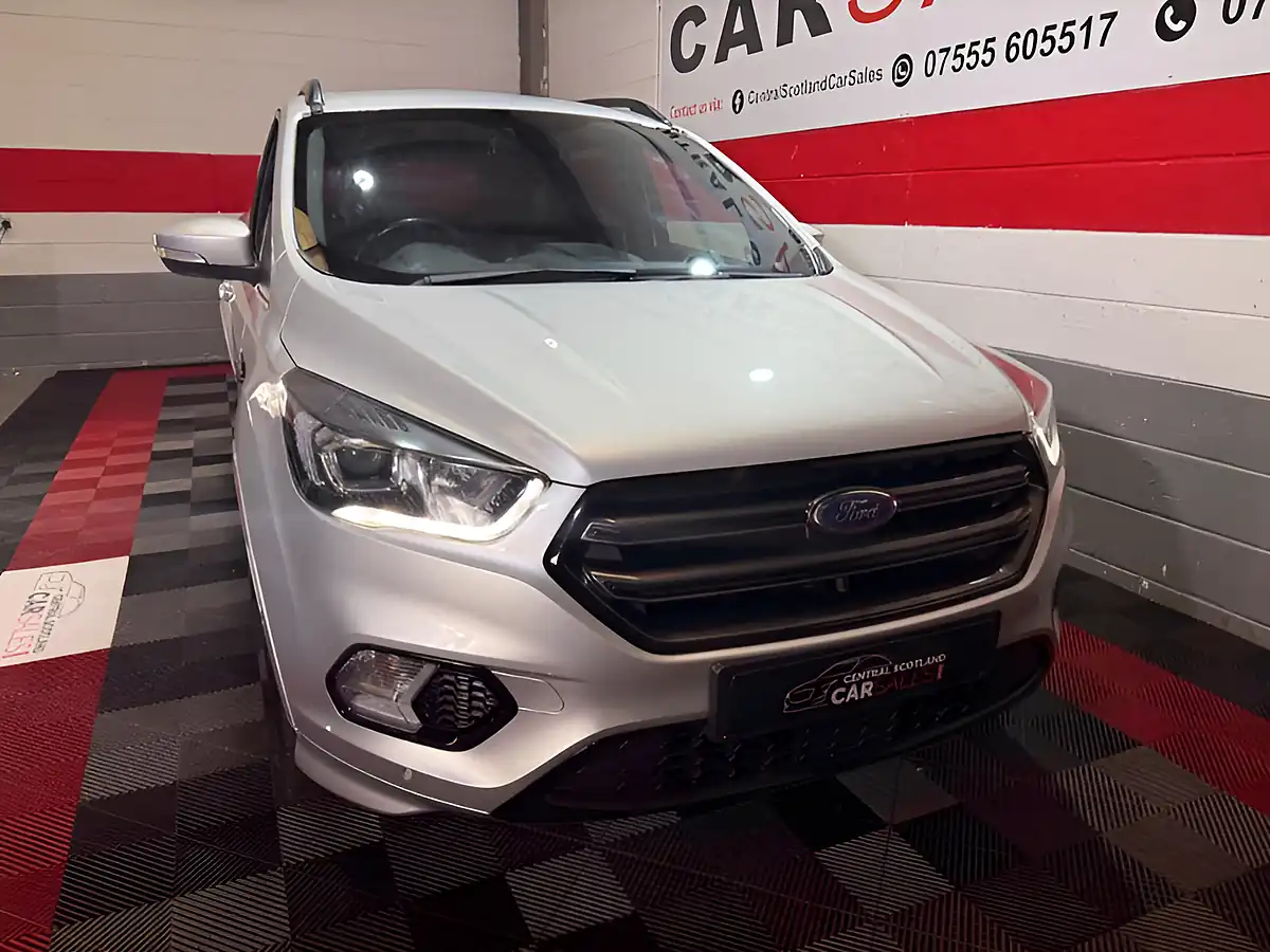 Used 2019 Ford Kuga ST-Line Silver - Interior and Exterior details 5