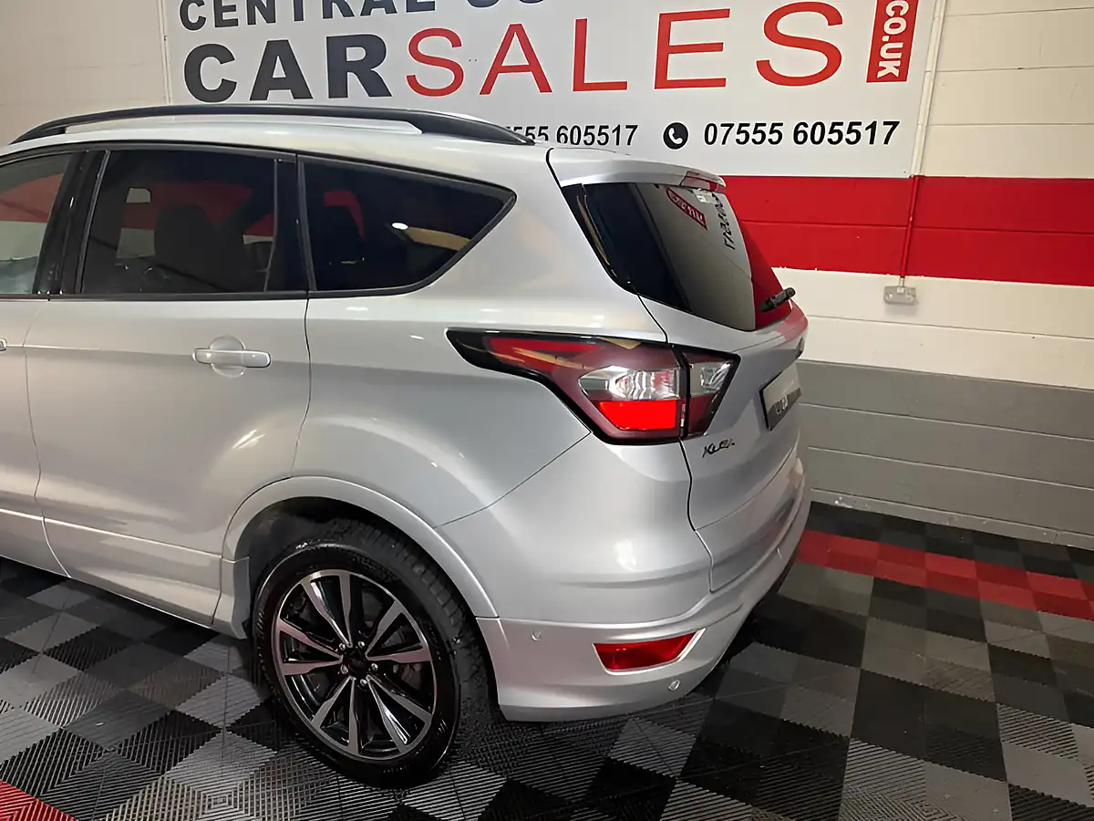 Used 2019 Ford Kuga ST-Line Silver - Interior and Exterior details 9