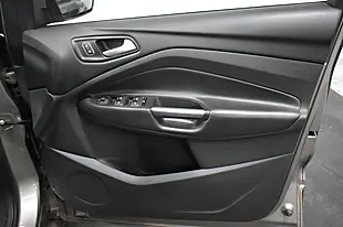 Used 2019 Ford Kuga ST-Line Silver - Interior and Exterior details 17