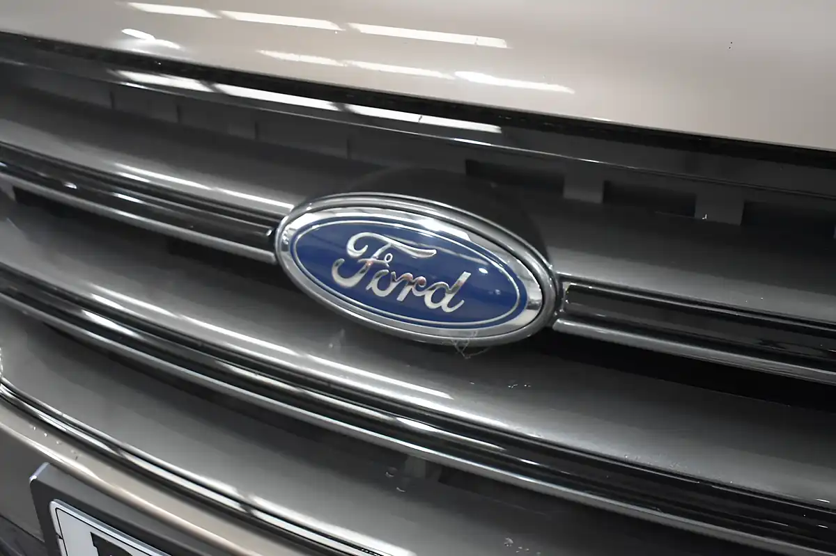Used 2019 Ford Kuga ST-Line Silver - Interior and Exterior details 20