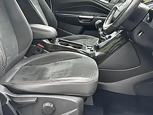 Used 2019 Ford Kuga ST-Line White - Interior and Exterior details 10