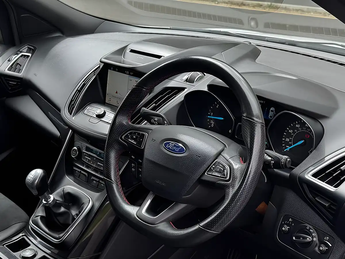 Used 2019 Ford Kuga ST-Line White - Interior and Exterior details 18