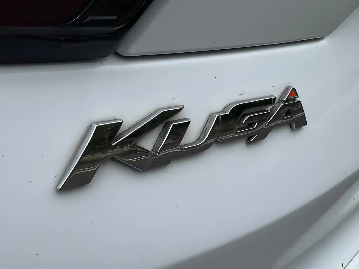Used 2019 Ford Kuga ST-Line White - Interior and Exterior details 19