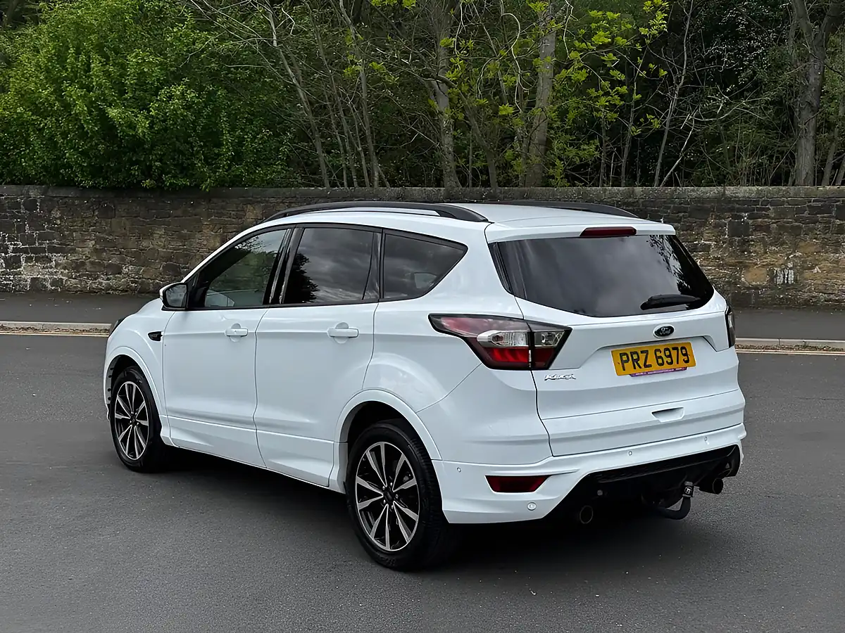 Used 2019 Ford Kuga ST-Line White - Interior and Exterior details 5
