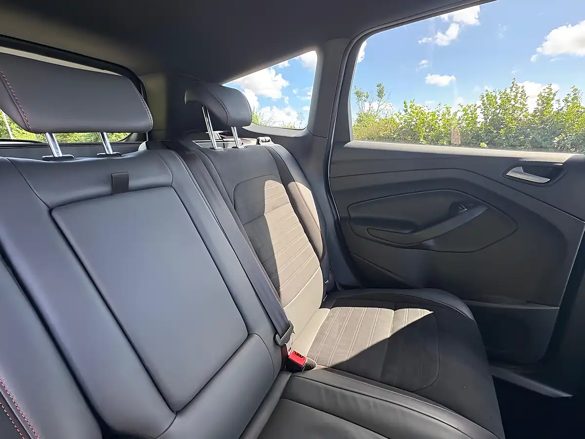 Used 2019 Ford Kuga ST-Line White - Interior and Exterior details 15