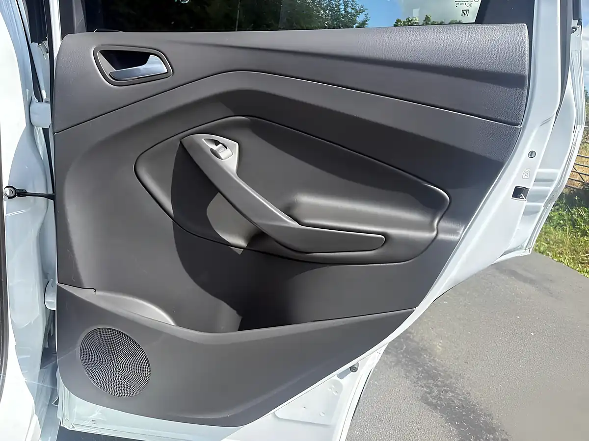 Used 2019 Ford Kuga ST-Line White - Interior and Exterior details 20