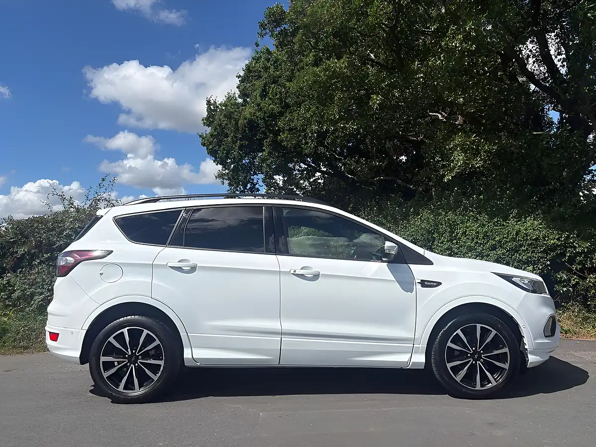 Used 2019 Ford Kuga ST-Line White - Interior and Exterior details 5