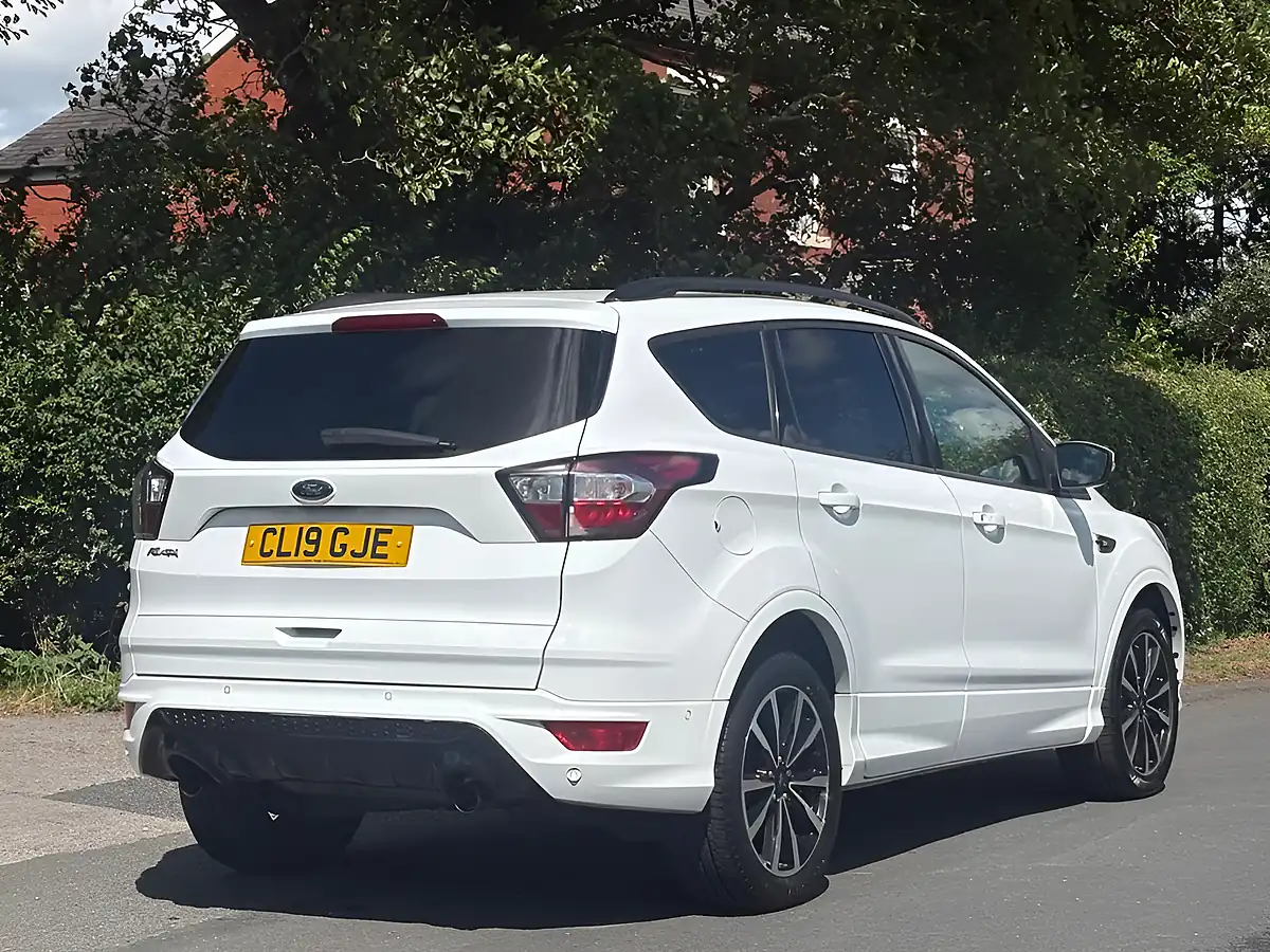 Used 2019 Ford Kuga ST-Line White - Interior and Exterior details 8