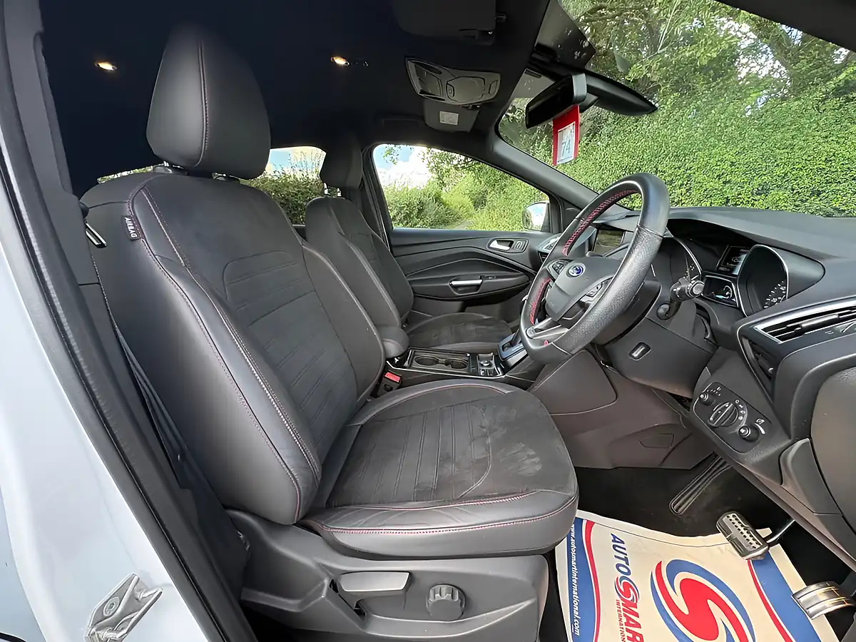 Used 2019 Ford Kuga ST-Line White - Interior and Exterior details 9