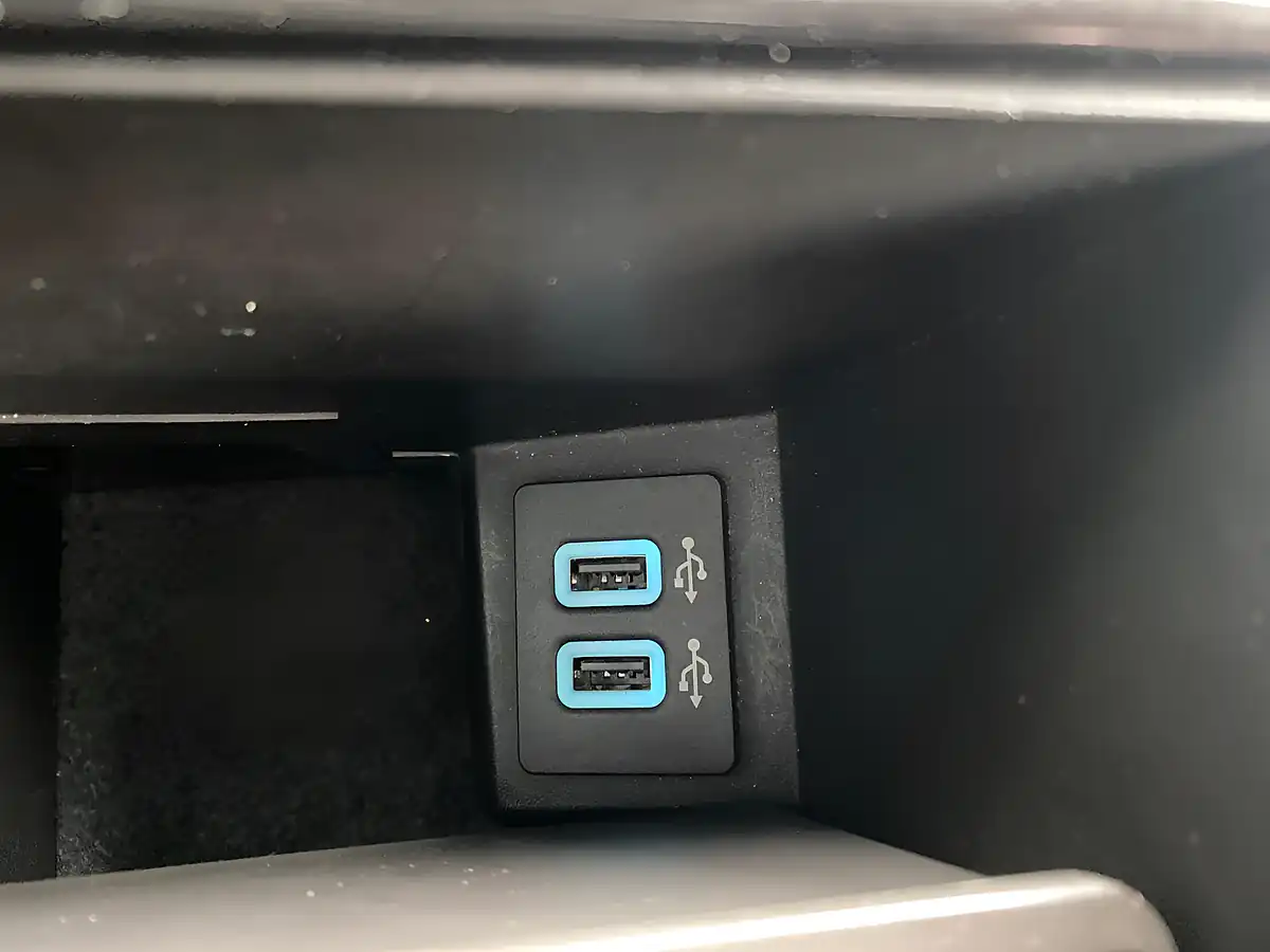Used 2019 Ford Kuga ST Line White - Interior and Exterior details 18