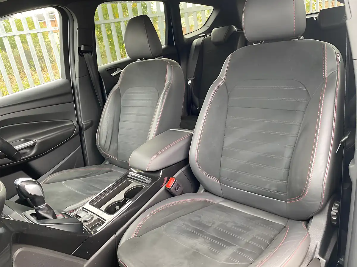 Used 2019 Ford Kuga ST Line White - Interior and Exterior details 19