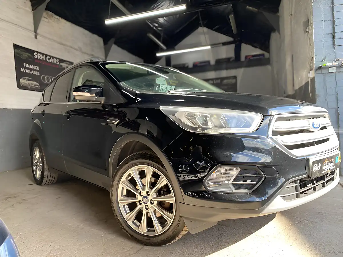 Used 2019 Ford Kuga Titanium Edition Black - Front View