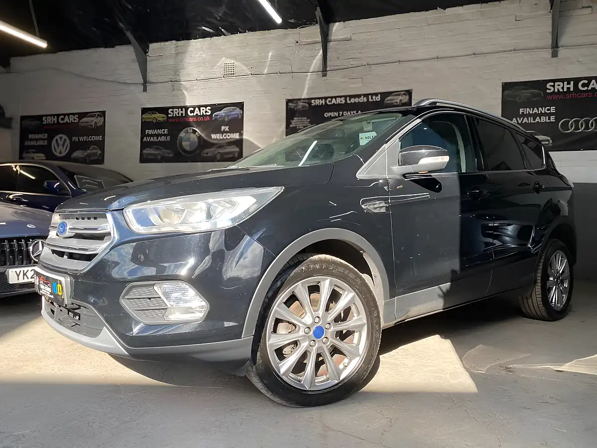 Used 2019 Ford Kuga Titanium Edition Black - Interior and Exterior details 3