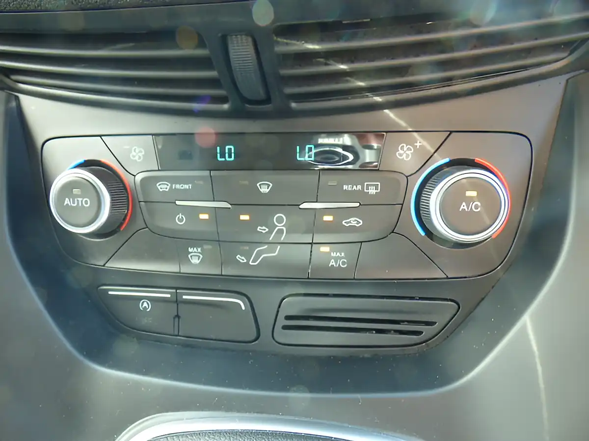 Used 2019 Ford Kuga Titanium Edition Black - Interior and Exterior details 12