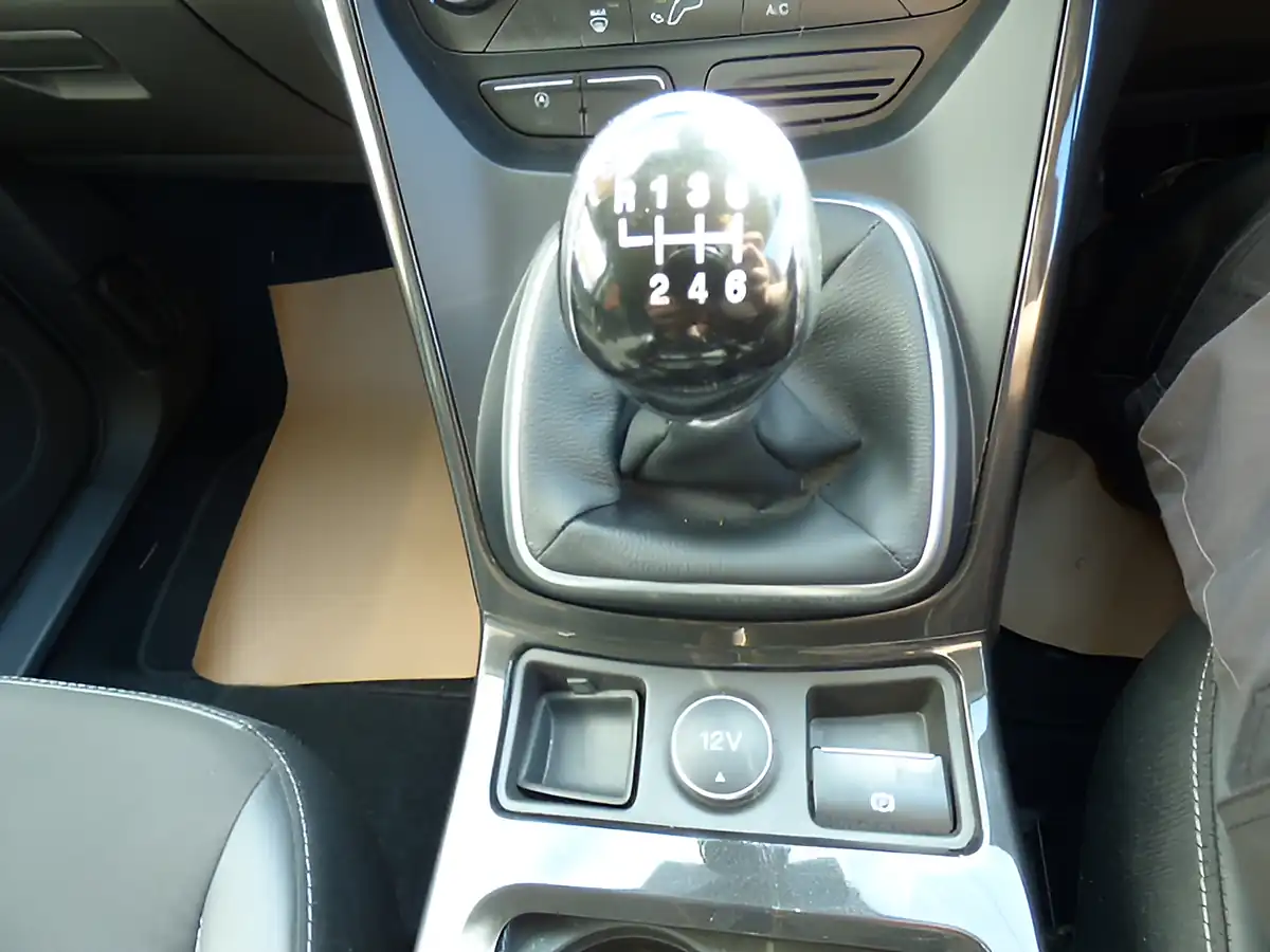 Used 2019 Ford Kuga Titanium Edition Black - Interior and Exterior details 13