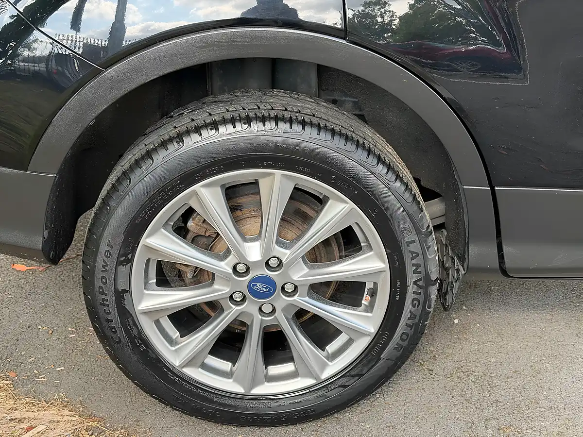 Used 2019 Ford Kuga Titanium Edition - Interior and Exterior details 7
