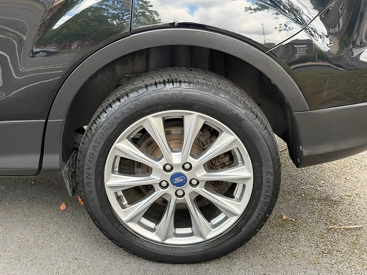 Used 2019 Ford Kuga Titanium Edition - Interior and Exterior details 9