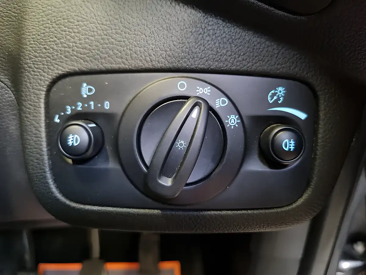 Used 2019 Ford Kuga Titanium Edition Magnetic Grey Metallic - Interior and Exterior details 15
