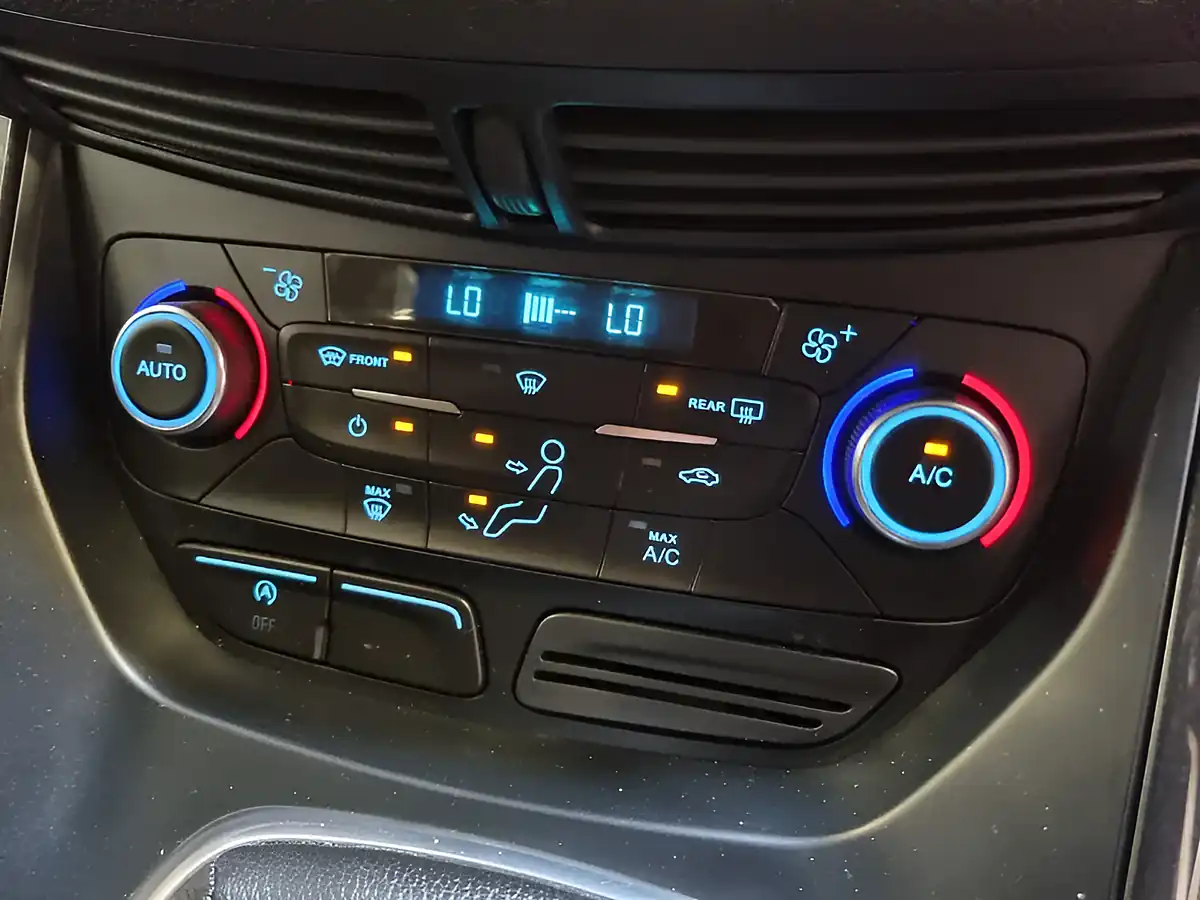 Used 2019 Ford Kuga Titanium Edition Magnetic Grey Metallic - Interior and Exterior details 16