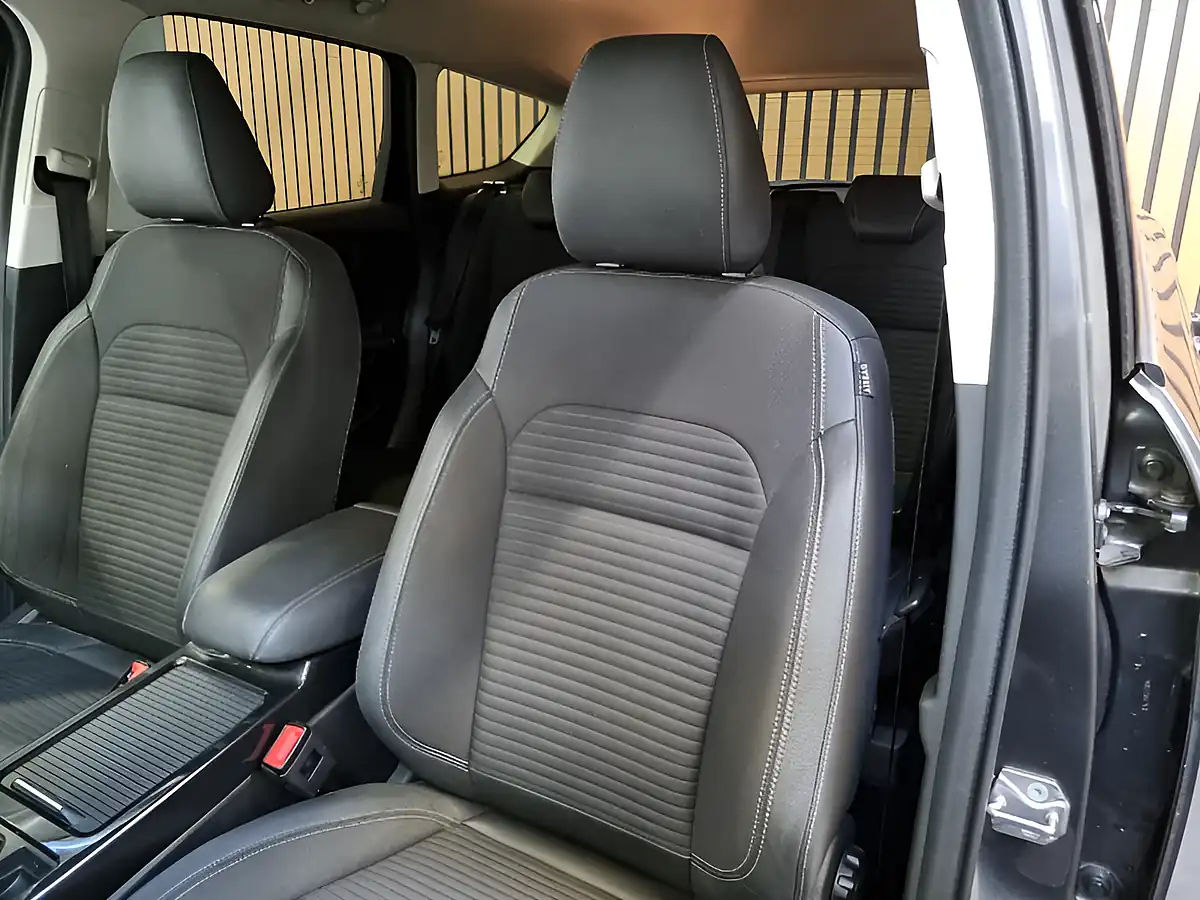 Used 2019 Ford Kuga Titanium Edition Magnetic Grey Metallic - Interior and Exterior details 20