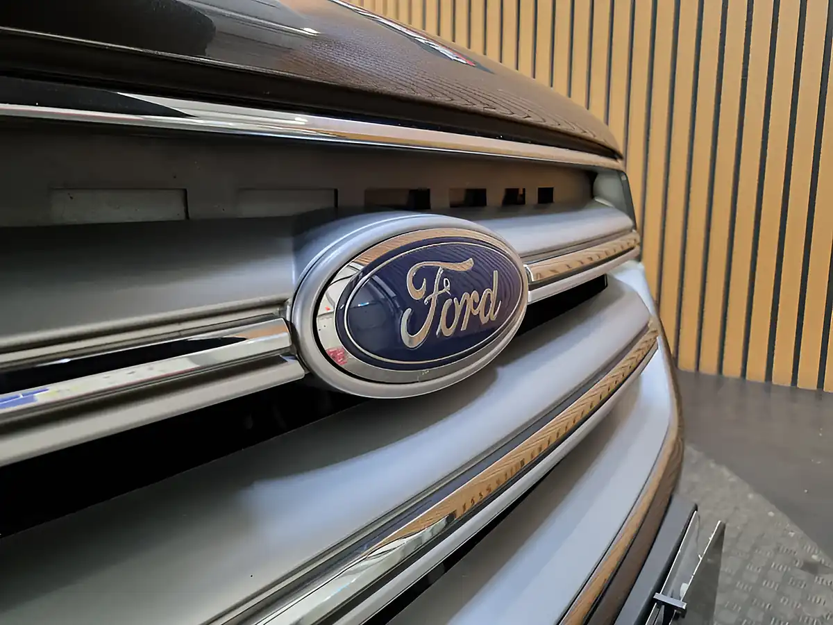 Used 2019 Ford Kuga Titanium Edition Magnetic Grey Metallic - Interior and Exterior details 4
