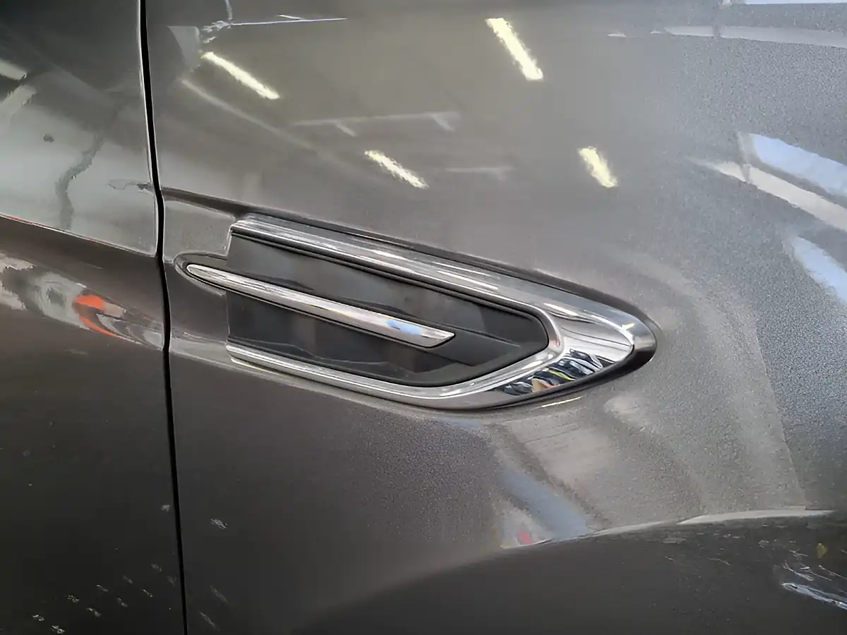 Used 2019 Ford Kuga Titanium Edition Magnetic Grey Metallic - Interior and Exterior details 5