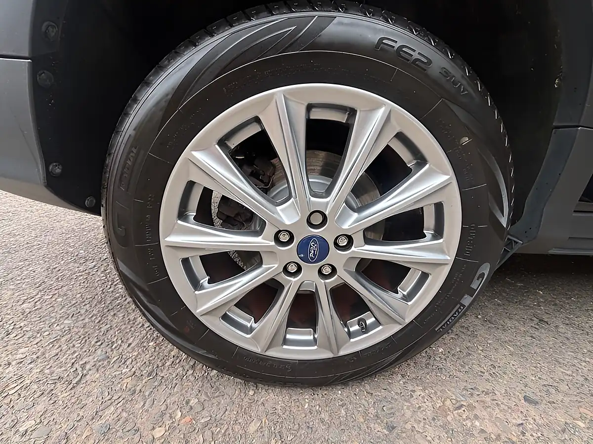 Used 2019 Ford Kuga Titanium Edition Panther Black - Interior and Exterior details 7