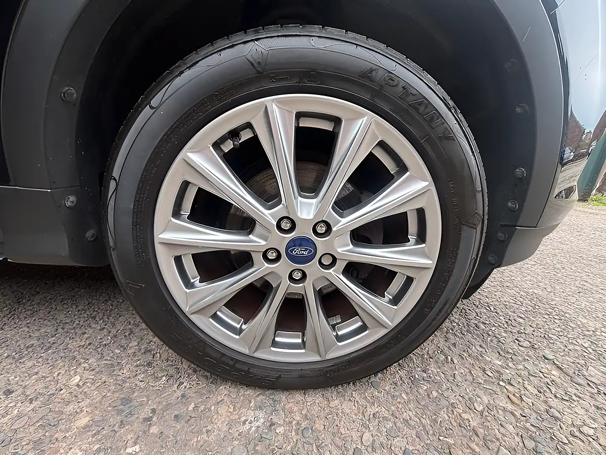 Used 2019 Ford Kuga Titanium Edition Panther Black - Interior and Exterior details 8
