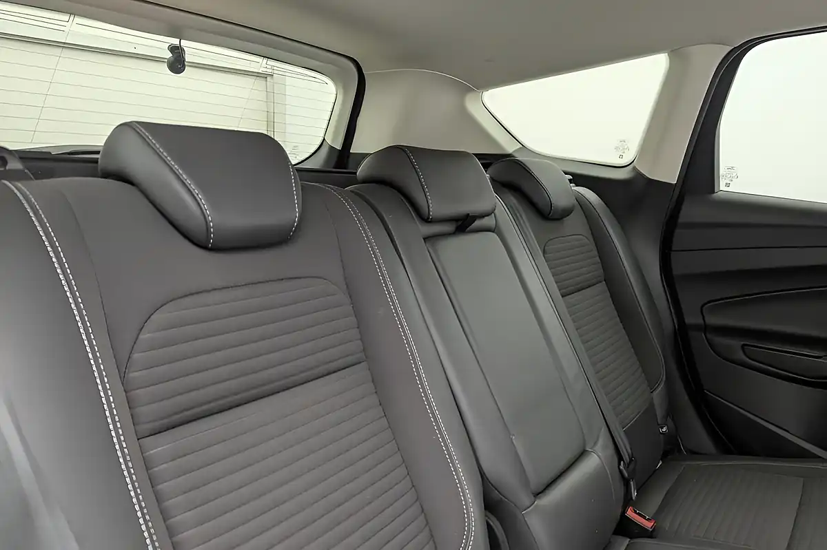 Used 2019 Ford Kuga Titanium Edition Red - Interior and Exterior details 17