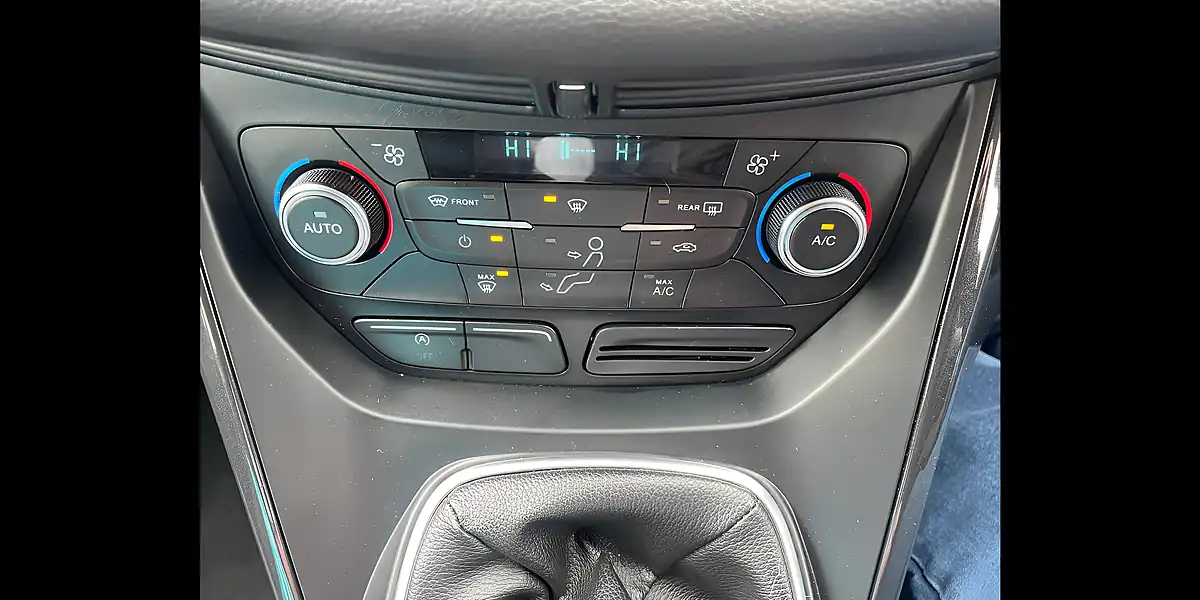 Used 2019 Ford Kuga Titanium Grey - Interior and Exterior details 16