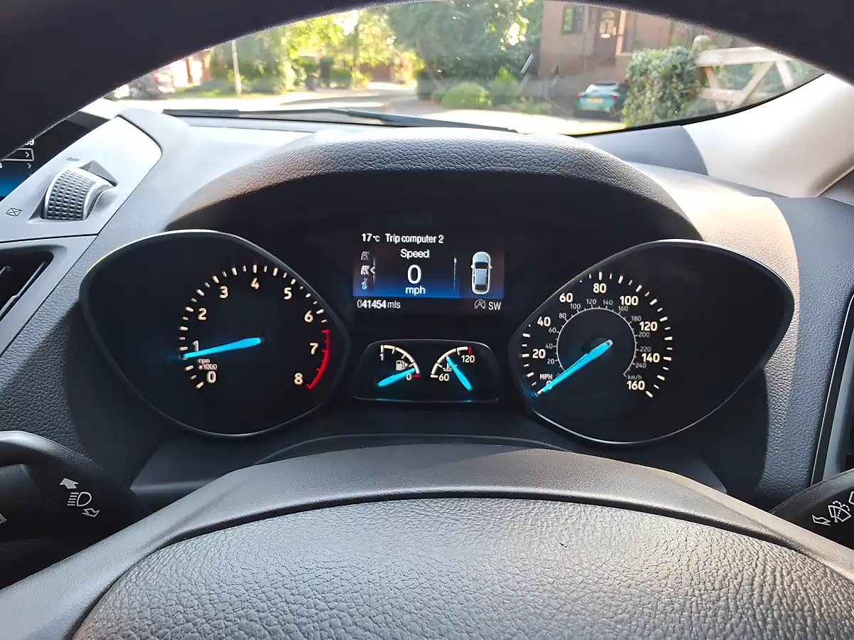 Used 2019 Ford Kuga Zetec Blue - Interior and Exterior details 18