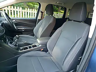 Used 2019 Ford Kuga Zetec Blue - Interior and Exterior details 19