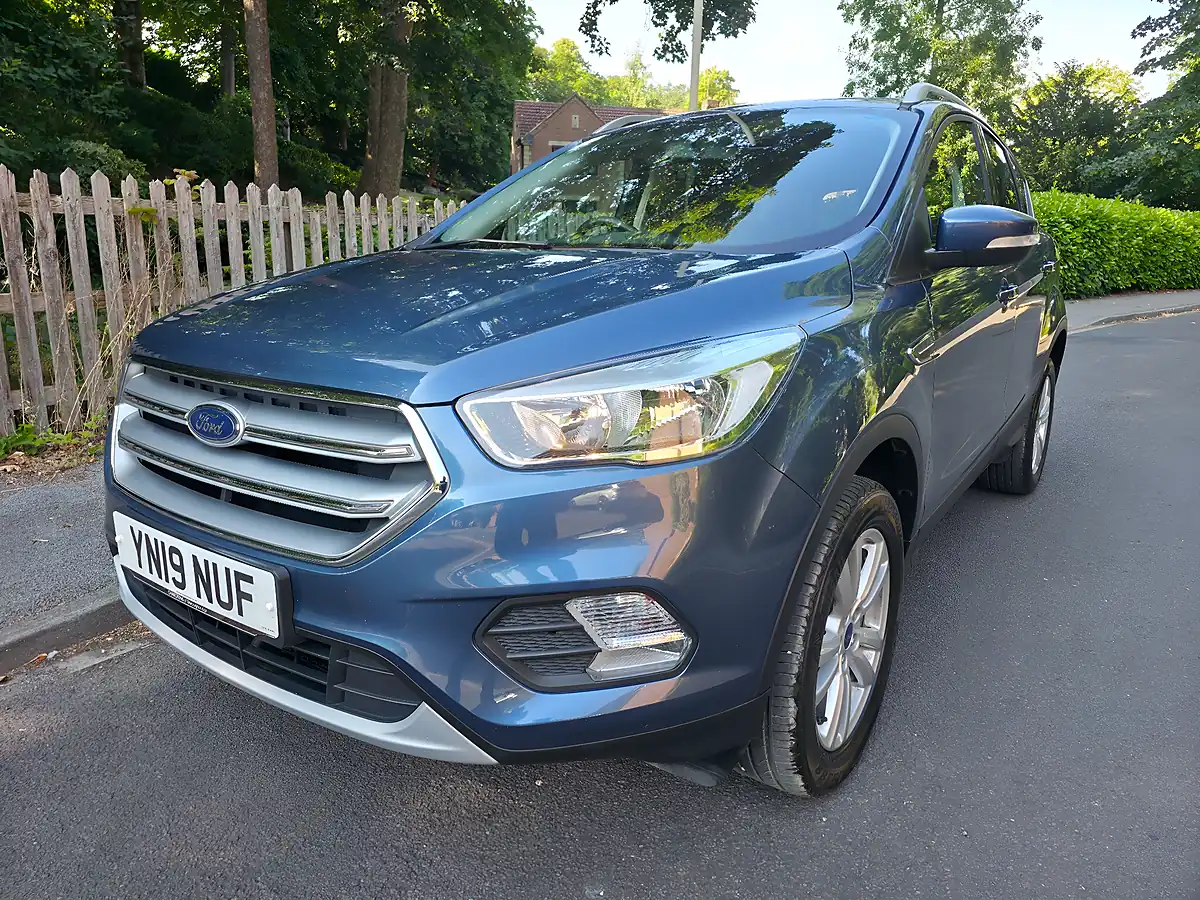 Used 2019 Ford Kuga Zetec Blue - Interior and Exterior details 3