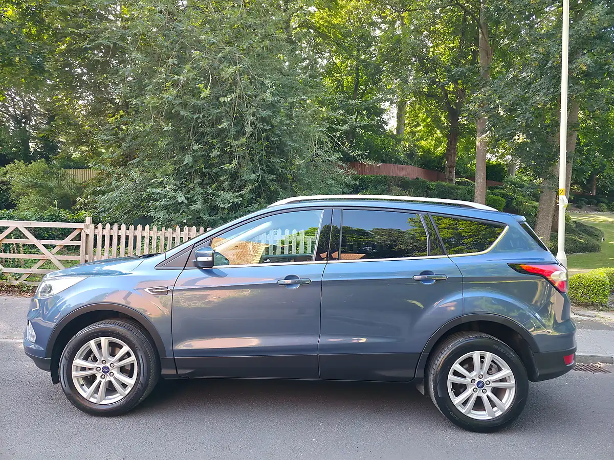 Used 2019 Ford Kuga Zetec Blue - Interior and Exterior details 6