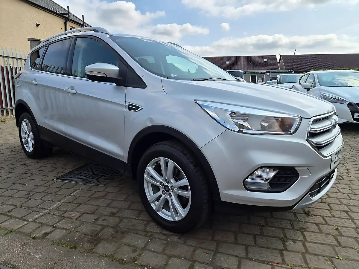 Used 2019 Ford Kuga Zetec Silver - Front View