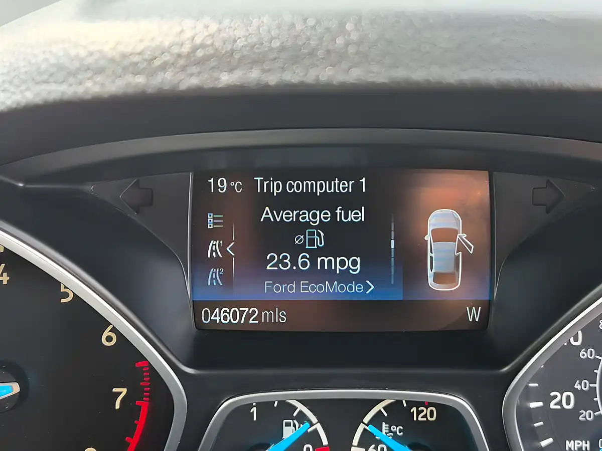 Used 2019 Ford Kuga Zetec Silver - Interior and Exterior details 10