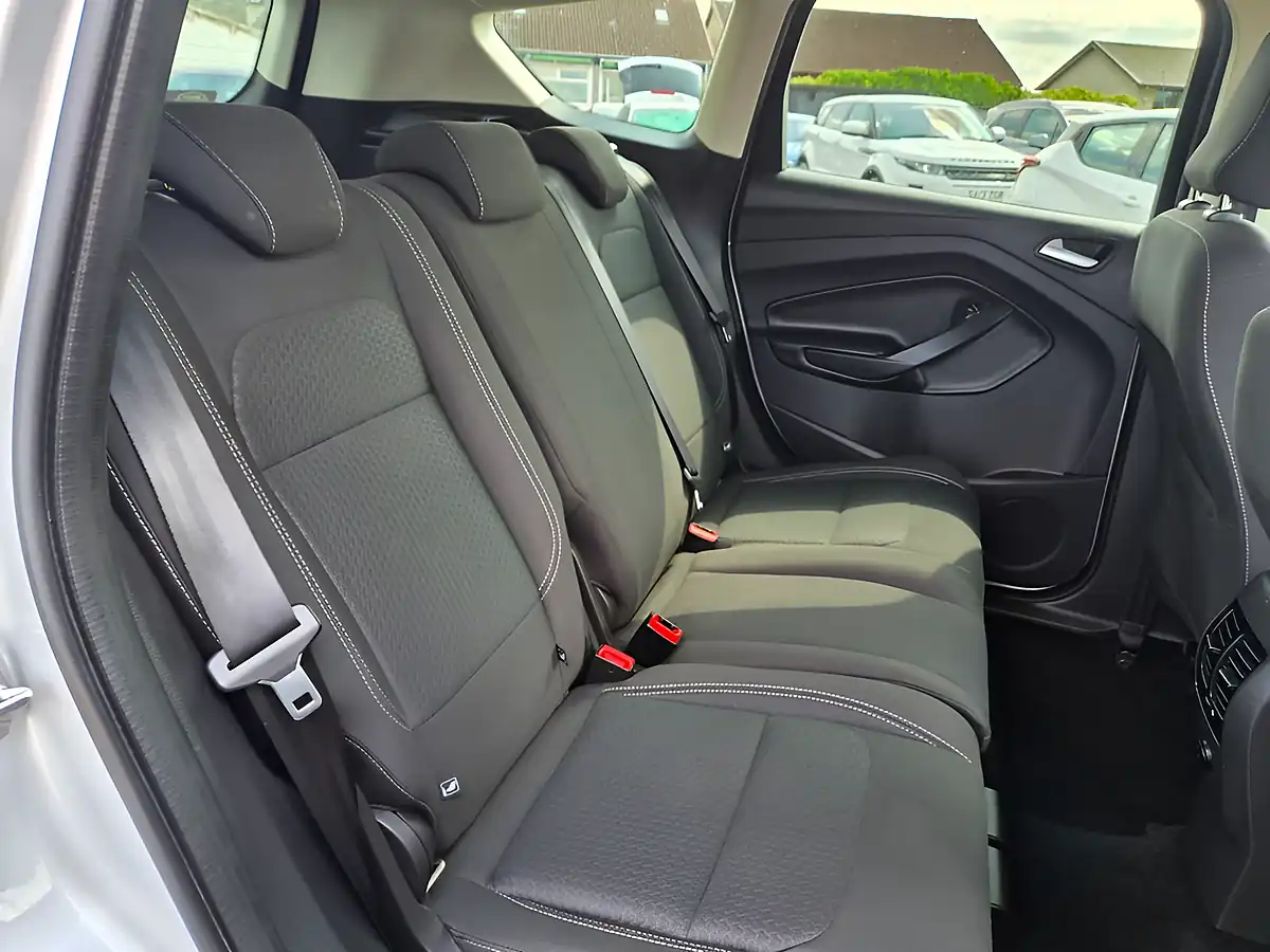 Used 2019 Ford Kuga Zetec Silver - Interior and Exterior details 11
