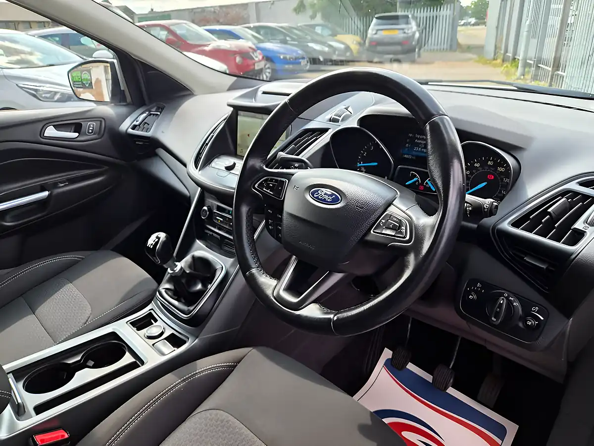 Used 2019 Ford Kuga Zetec Silver - Interior and Exterior details 8