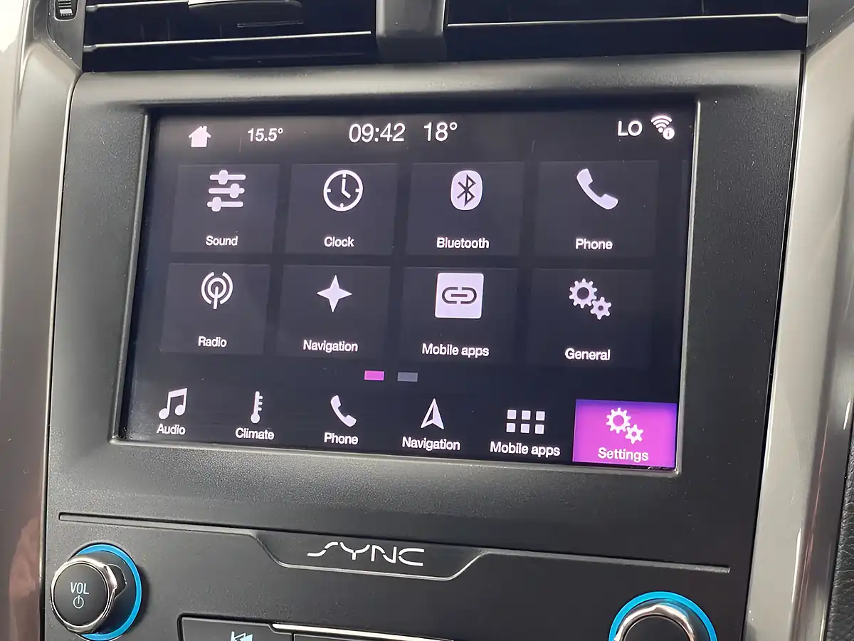 Used 2019 Ford Mondeo Titanium Edition White Platinum - Interior and Exterior details 19