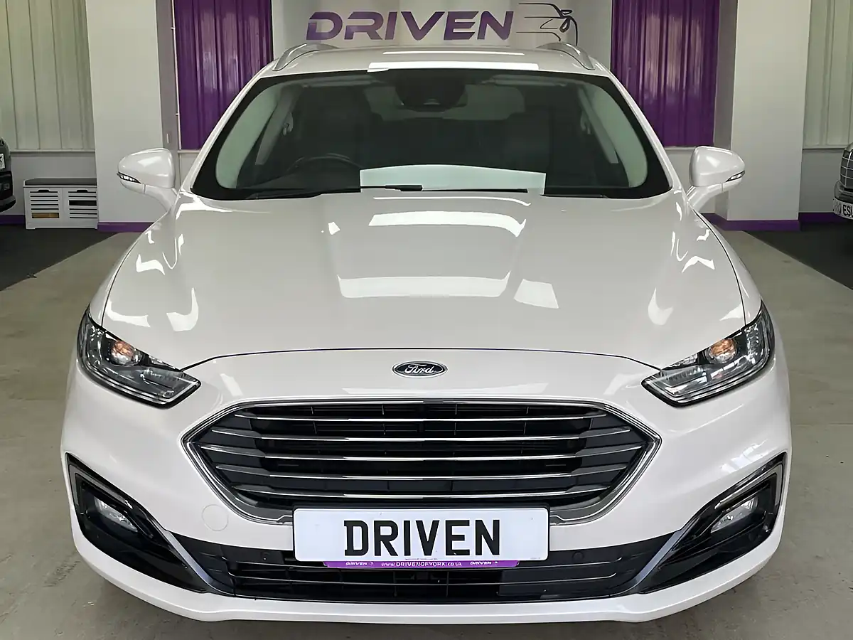 Used 2019 Ford Mondeo Titanium Edition White Platinum - Interior and Exterior details 5